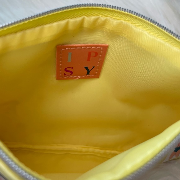 Ipsy Summer Self-Love Bag - Picture 4 of 4